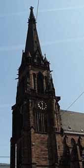 Der Turm der Bernharduskirche